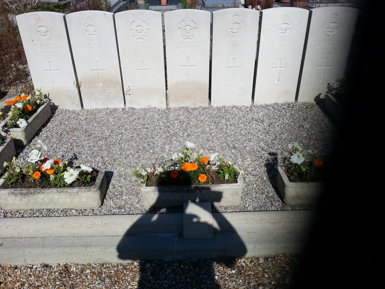 Cimetière avant Mareil-le-Guyon