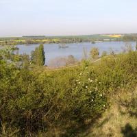 lac d'Ecluzelles et le dolmen