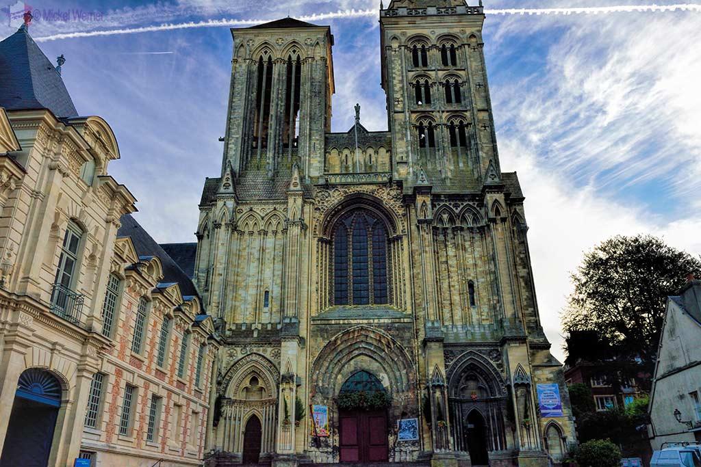 Lisieux cathedral 02